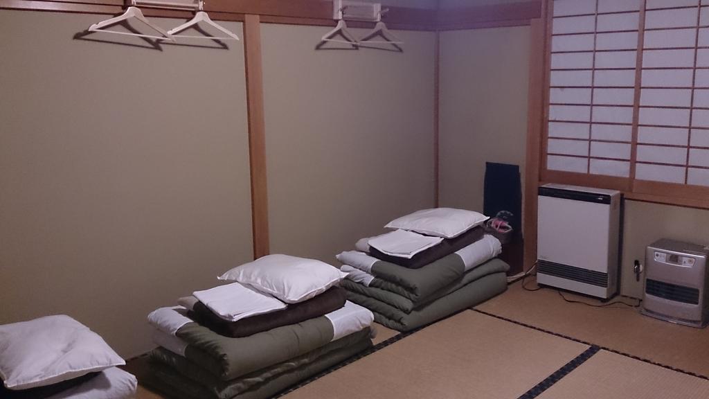 Teishaba Guesthouse&Cafe Fujiyoshida Eksteriør billede
