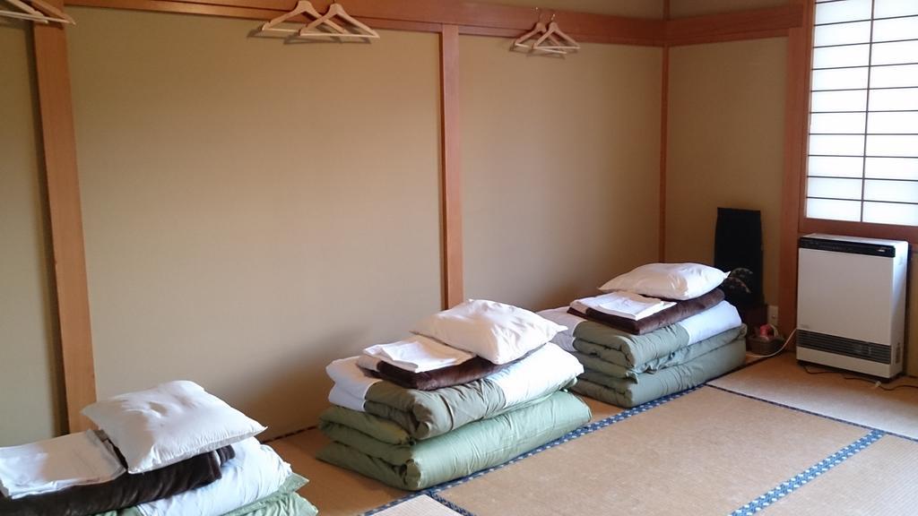 Teishaba Guesthouse&Cafe Fujiyoshida Eksteriør billede