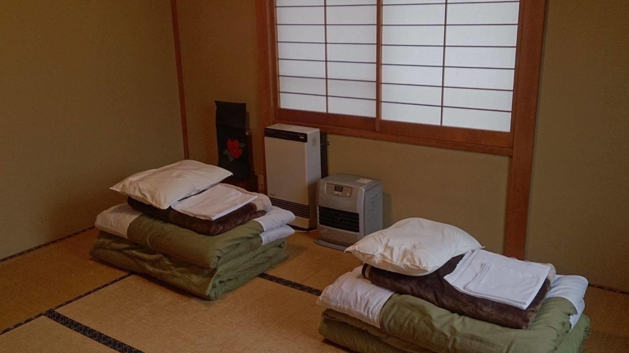 Teishaba Guesthouse&Cafe Fujiyoshida Eksteriør billede