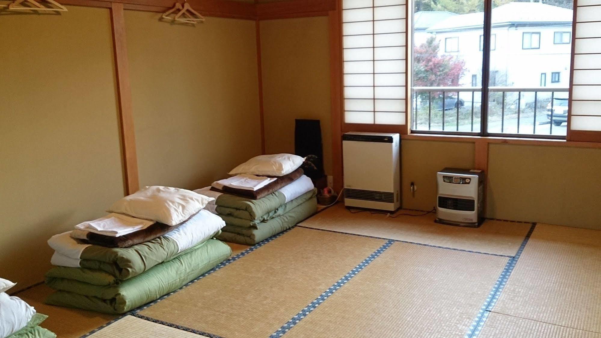 Teishaba Guesthouse&Cafe Fujiyoshida Eksteriør billede